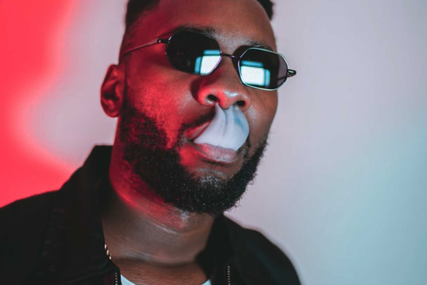 How to French Inhale Properly?